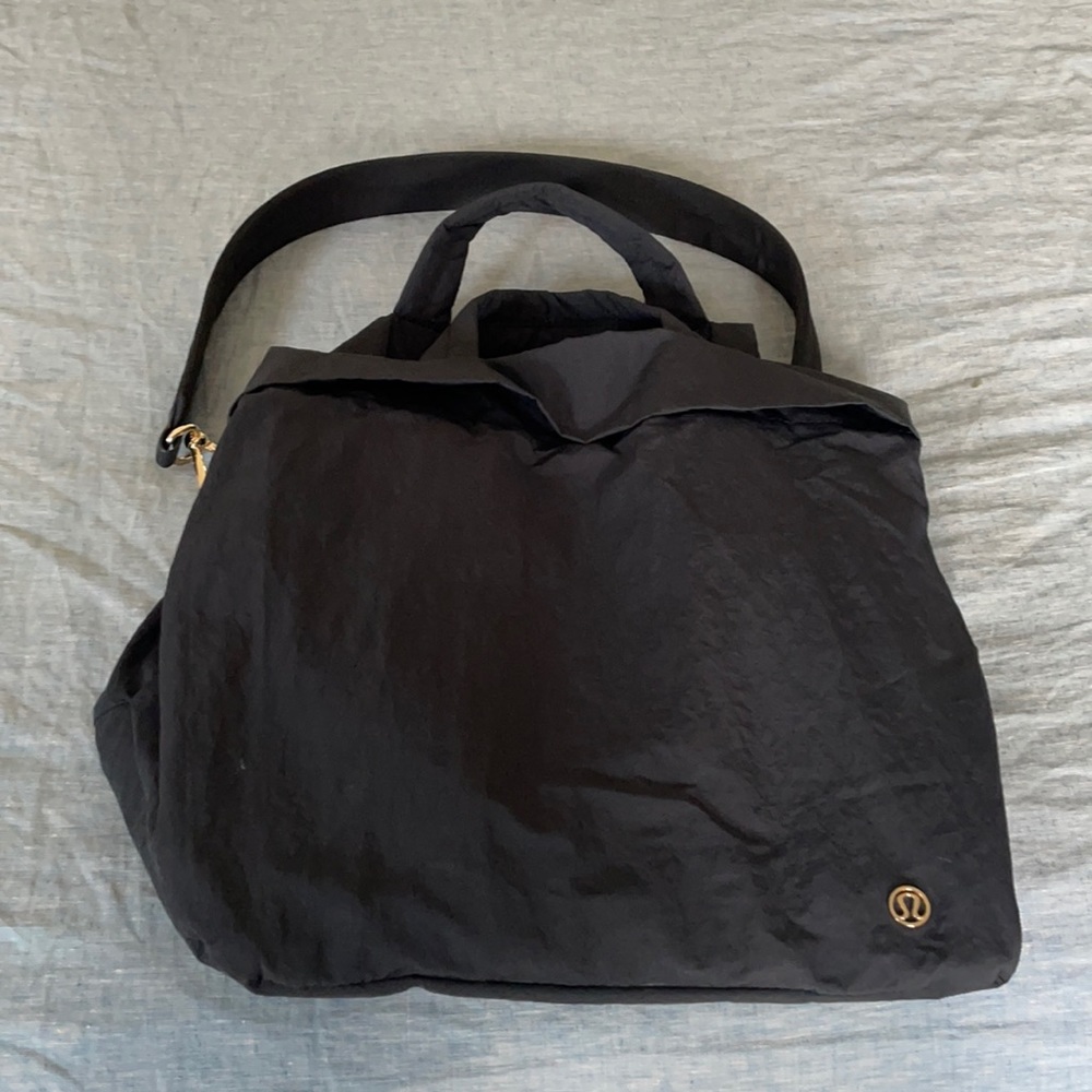 Lululemon On My Level Bag 19L